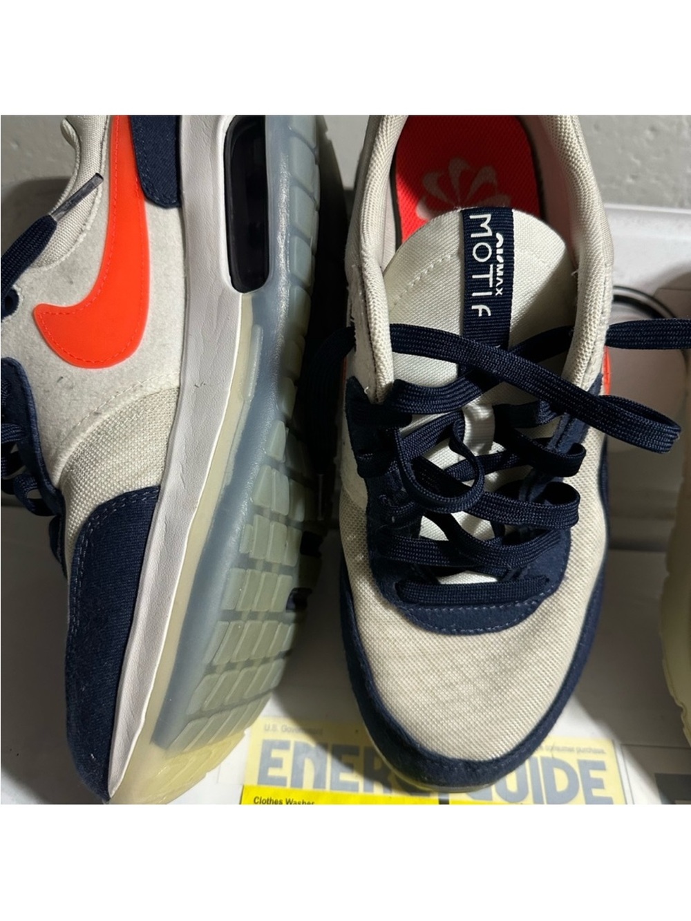 7Y Nike Sneakers in Navy, White and Coral